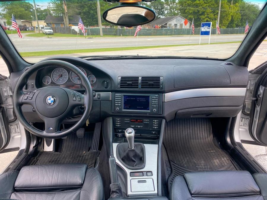 Торпедо BMW M5 (E39) 2003 года  (фото 130 из 148)